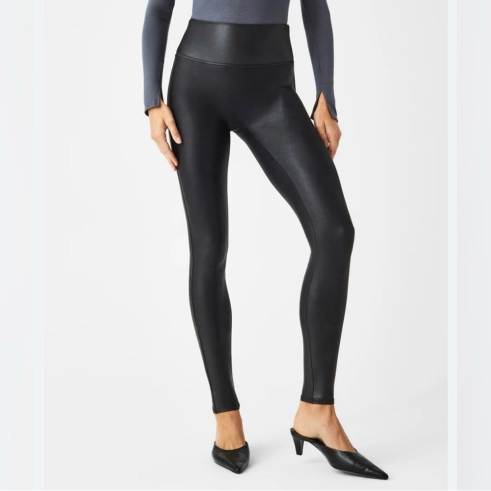 SPANXshape Faux Leather a leggings Size L